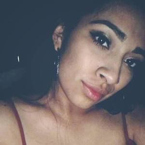 Meet your Posher, Iris